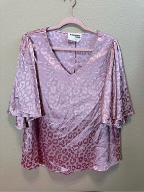 Savanna Jane Metallic Pink Leopard V-Neck Flutter Sleeve Blouse